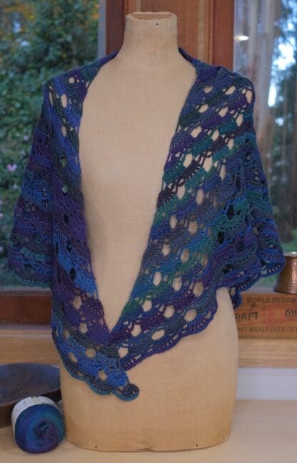 Wintergreen Shawl - Miss Harry - Image 2