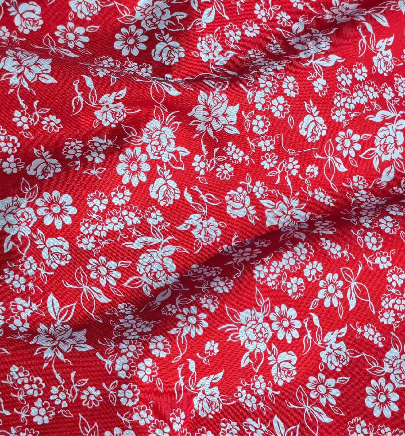 Momnson - April 2026 - Floral - Red